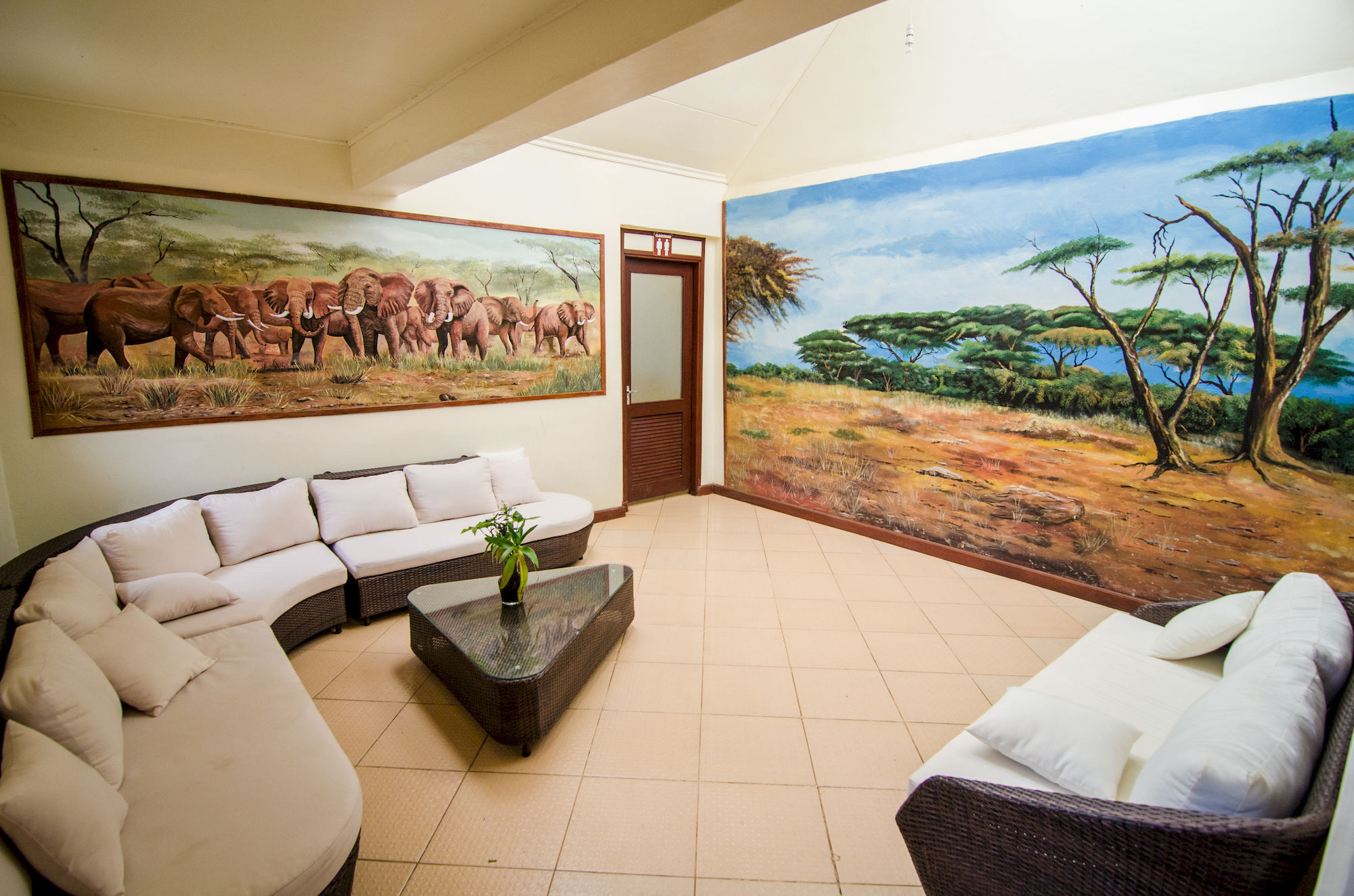 Sentrim Mara Game Lodge Ololaimutiek Exterior foto